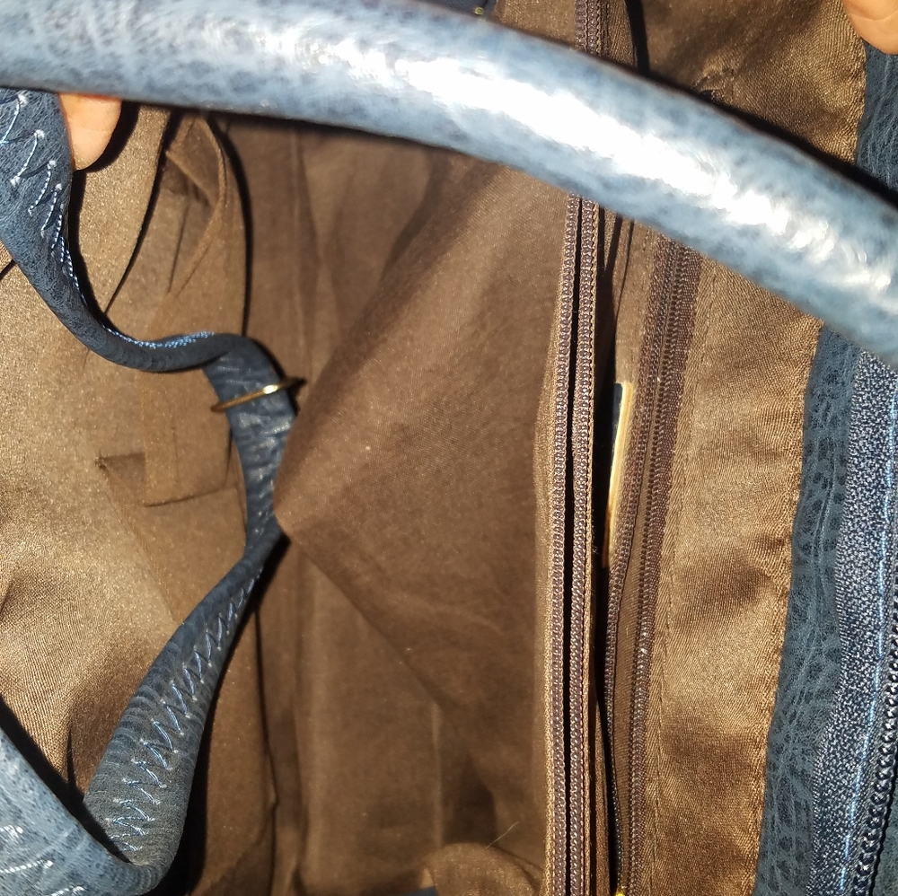 👜Purse👜 - Picture 3 of 5